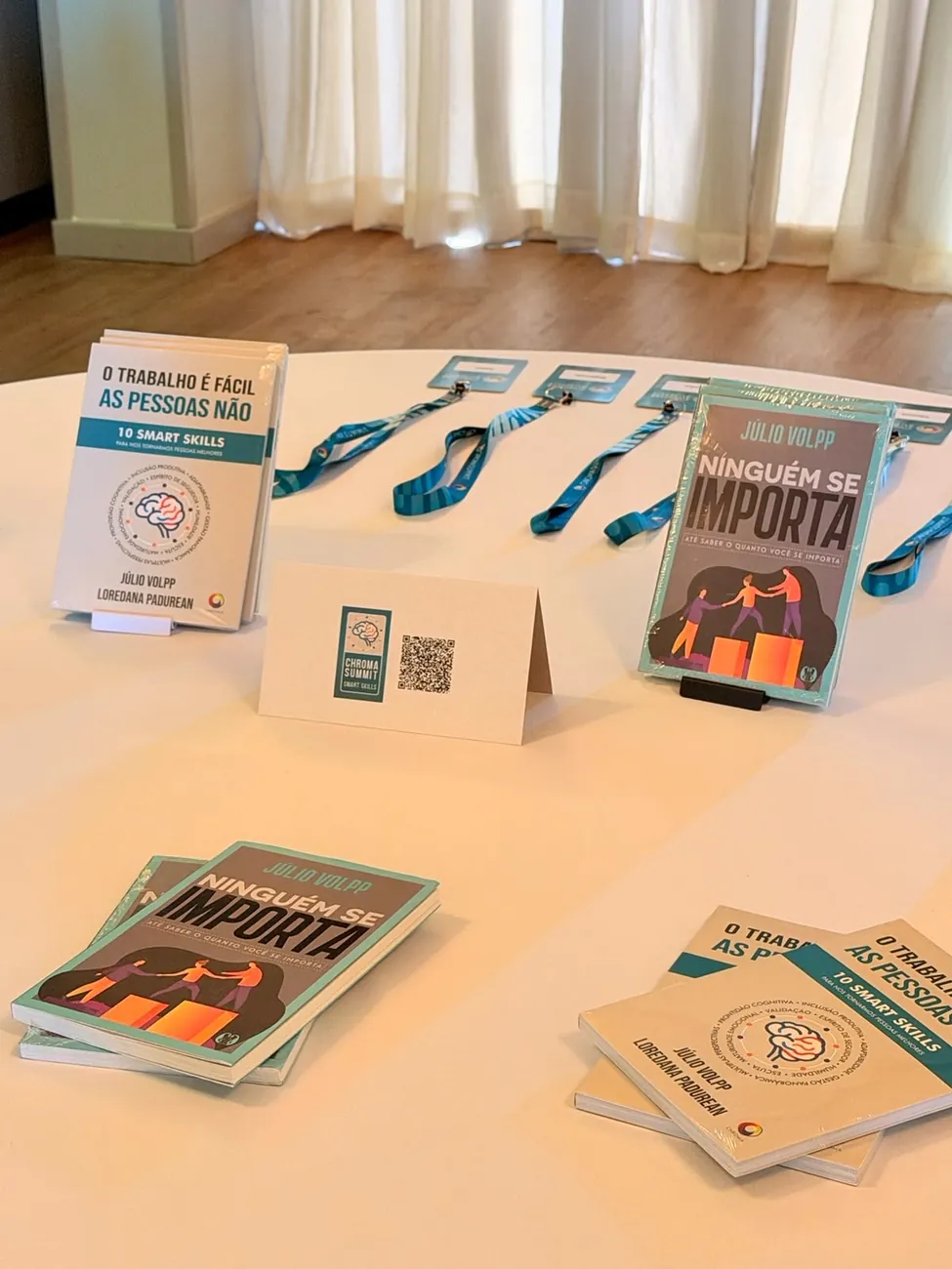 Livros de Júlio Volpp sobre as Smart Skills no Chroma Summit em Belém